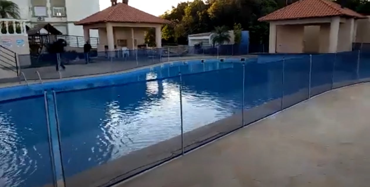 Cerca de Piscina - RS