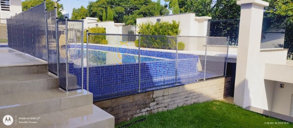 Cerca de Piscina - RS